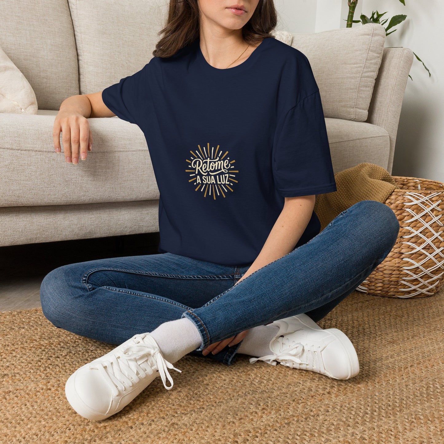 Camiseta — "Retome a sua luz" (Estampa Sunburst)