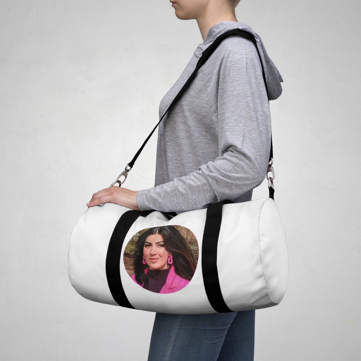 Bolsa Duffel Branca Clássica – Coleção Oficial Valnnyce Vanessa