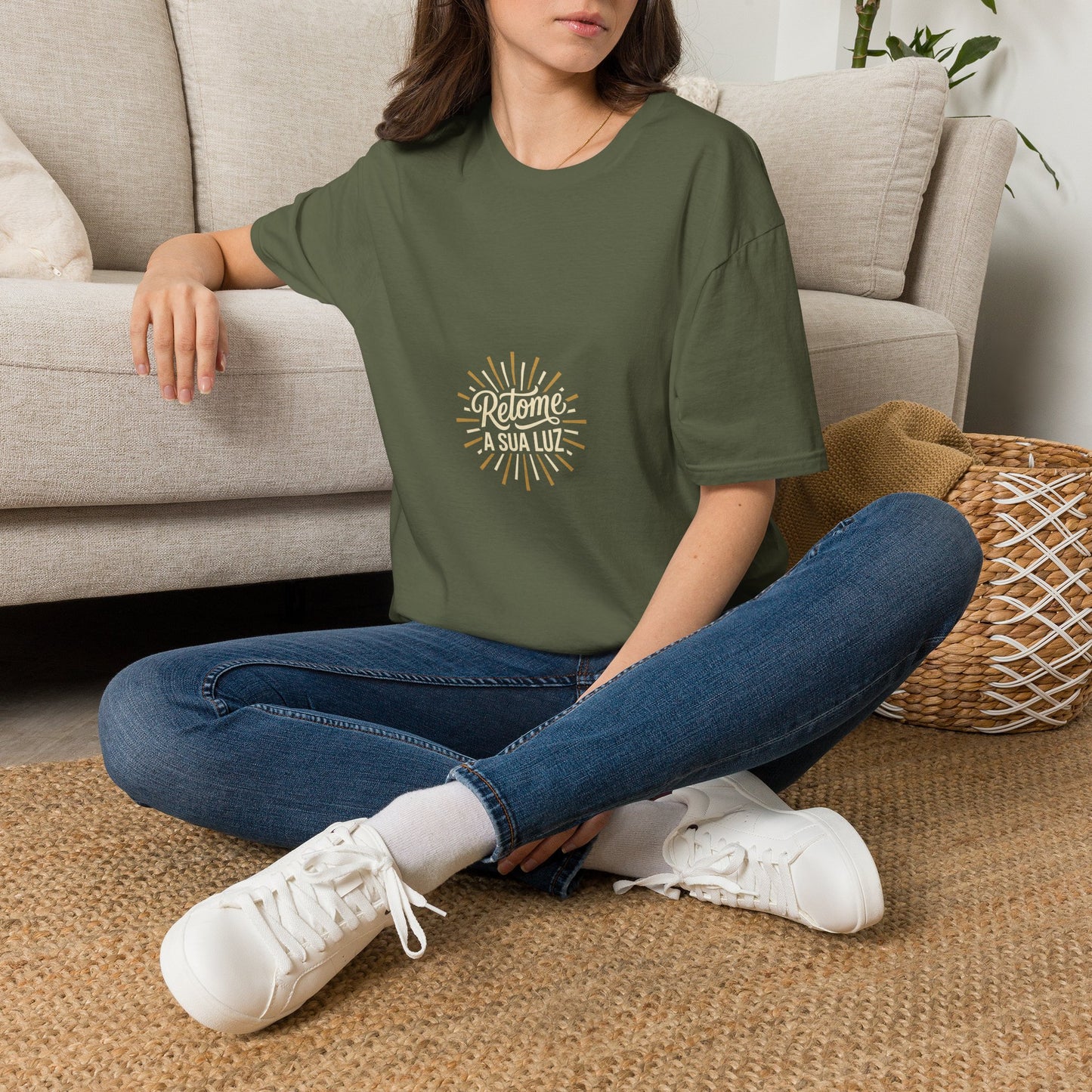 Camiseta — "Retome a sua luz" (Estampa Sunburst)