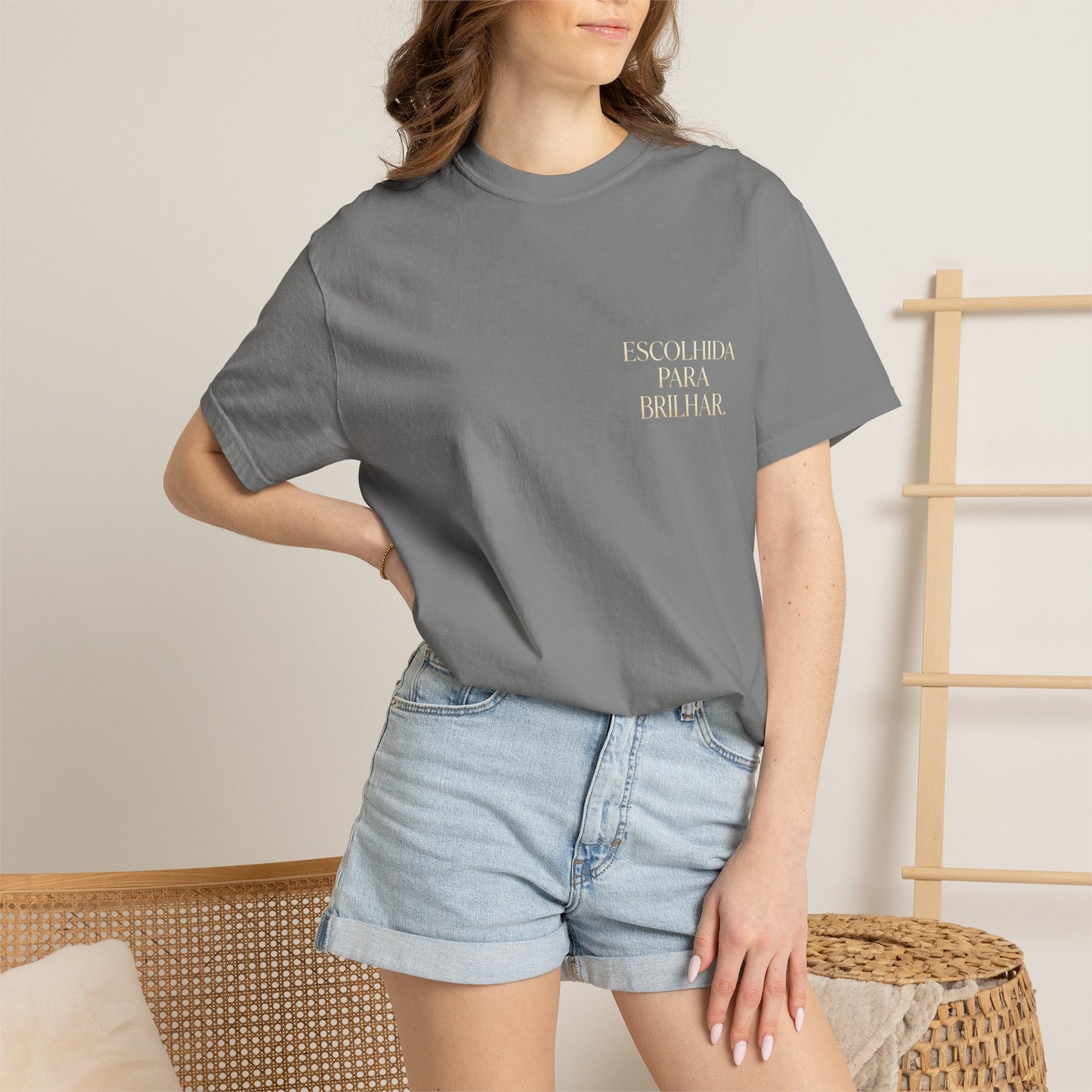 T-shirt tingida em peça "Escolhida Para Brilhar"