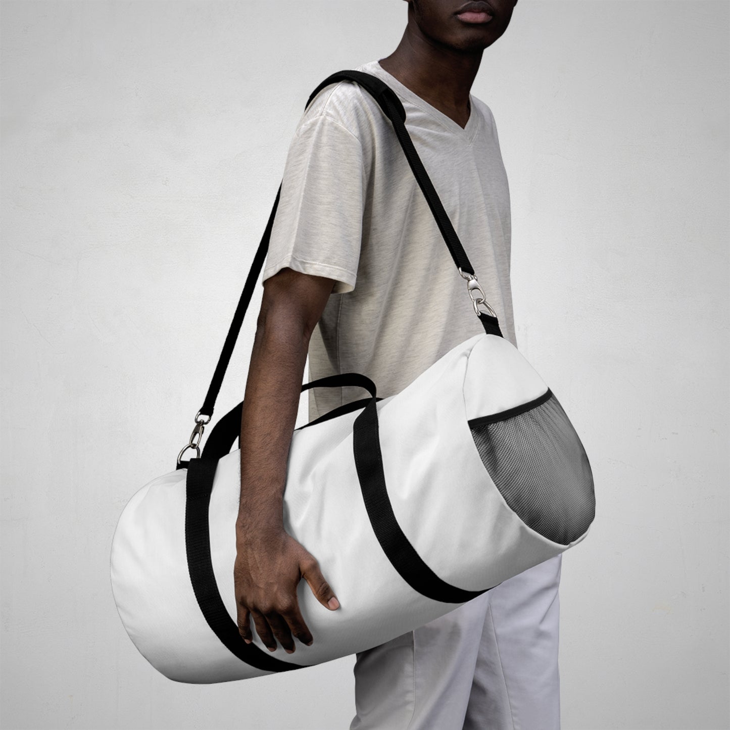 Bolsa Duffel Branca Clássica – Coleção Oficial Valnnyce Vanessa