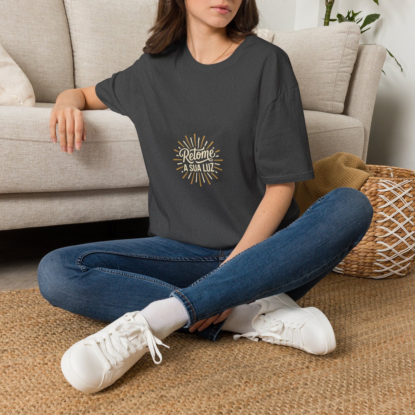 Camiseta — "Retome a sua luz" (Estampa Sunburst)