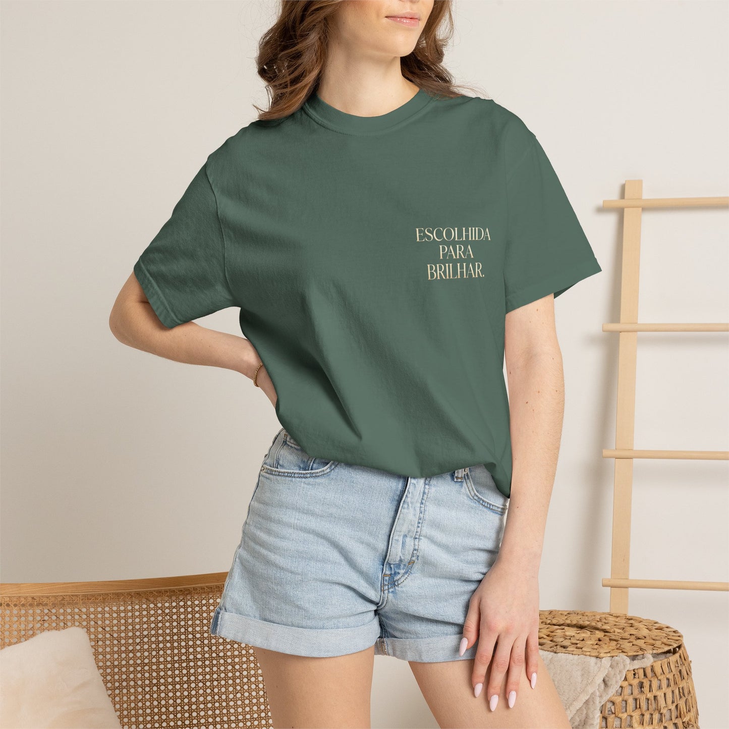 T-shirt tingida em peça "Escolhida Para Brilhar"