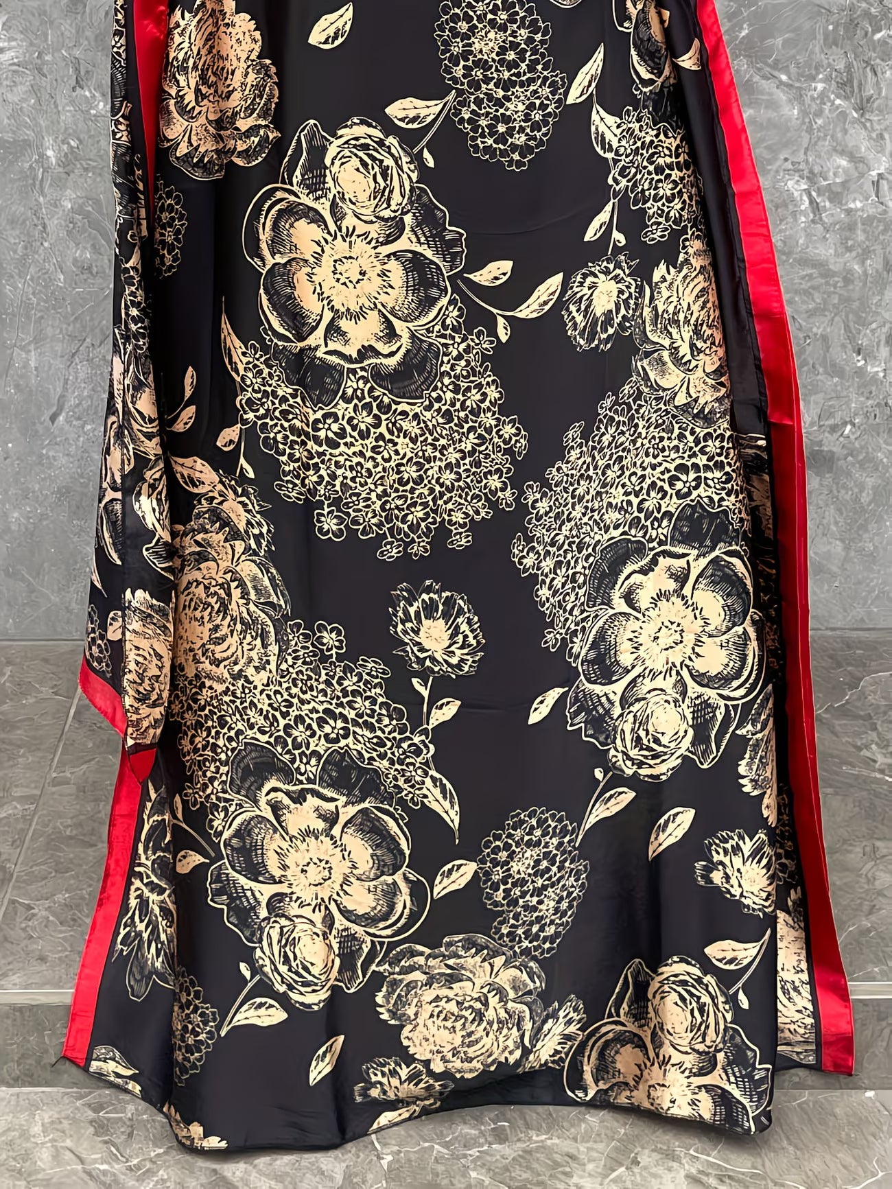 Elegant Plus Size Kaftan Abaya Set with Scarf | Artistic Print Modest Dress for Everyday Modern Style