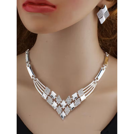 RoyalLuxe™ Bridal Jewelry Set | Elegant Gold & Silver-Tone Necklace and Earrings Set for Women